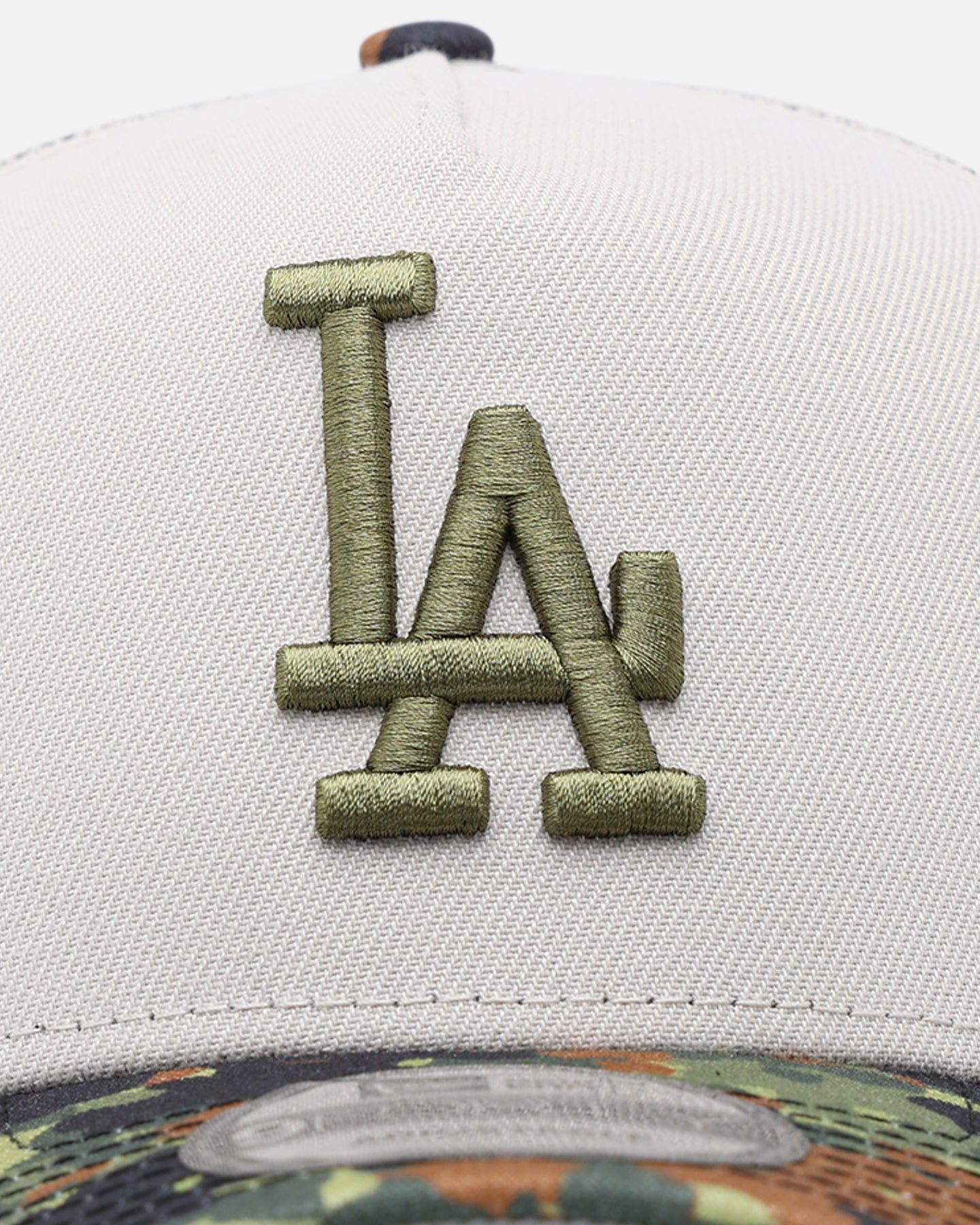 New Era Los Angeles Dodgers "Camo Visor" 9FORTY A-Frame Trucker Snapback Stone/Olive