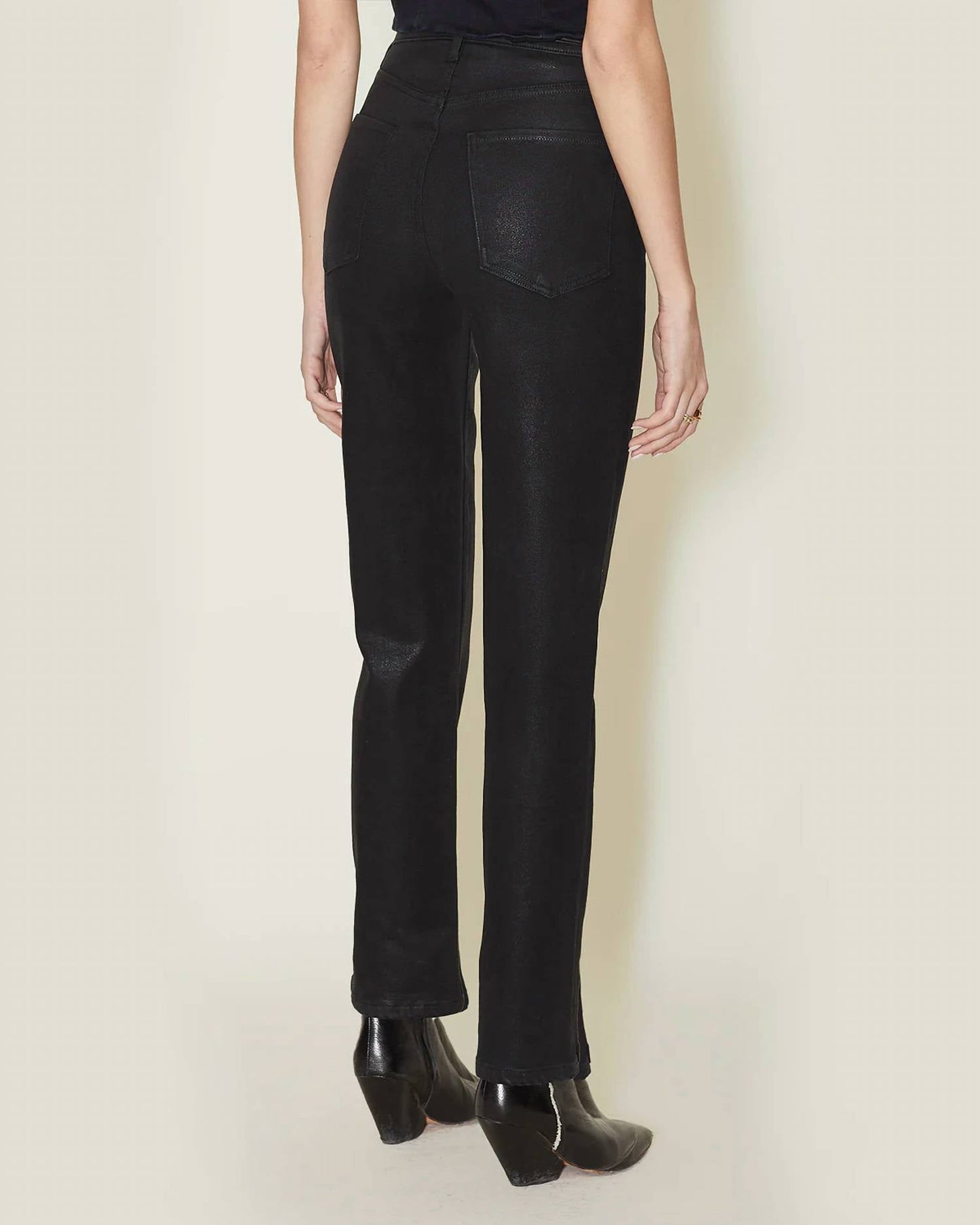 Sabine Straight Jeans In Coated Black