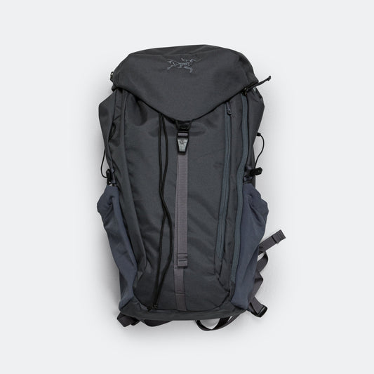 Mantis 20 Backpack - Graphite