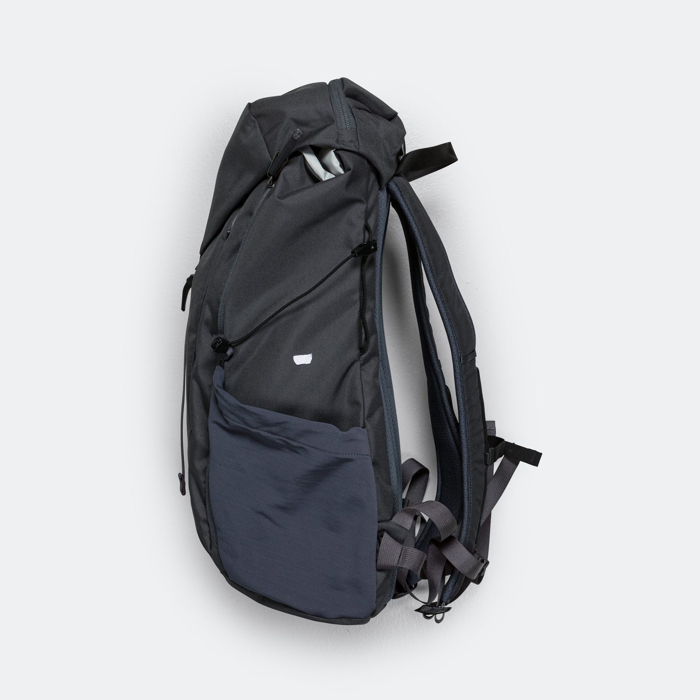 Mantis 20 Backpack - Graphite